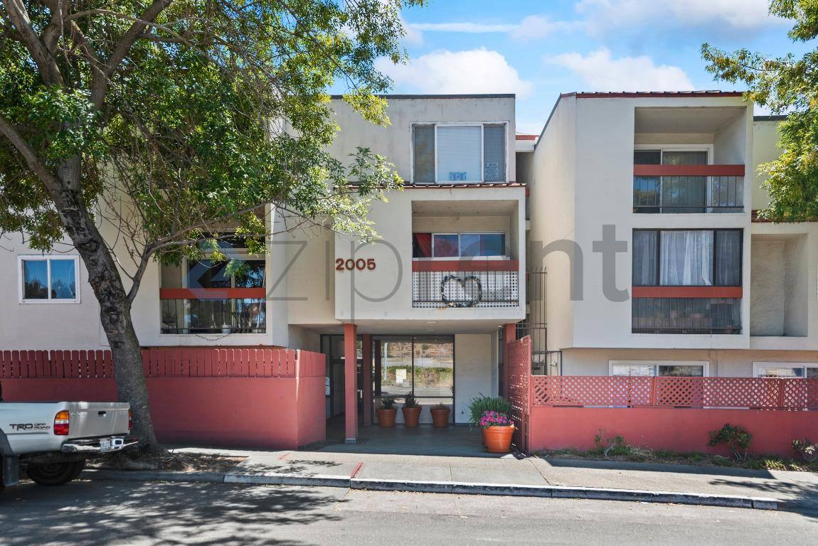 Apartment for rent at 2005 Pleasant Valley Ave #217, Oakland, CA 94611