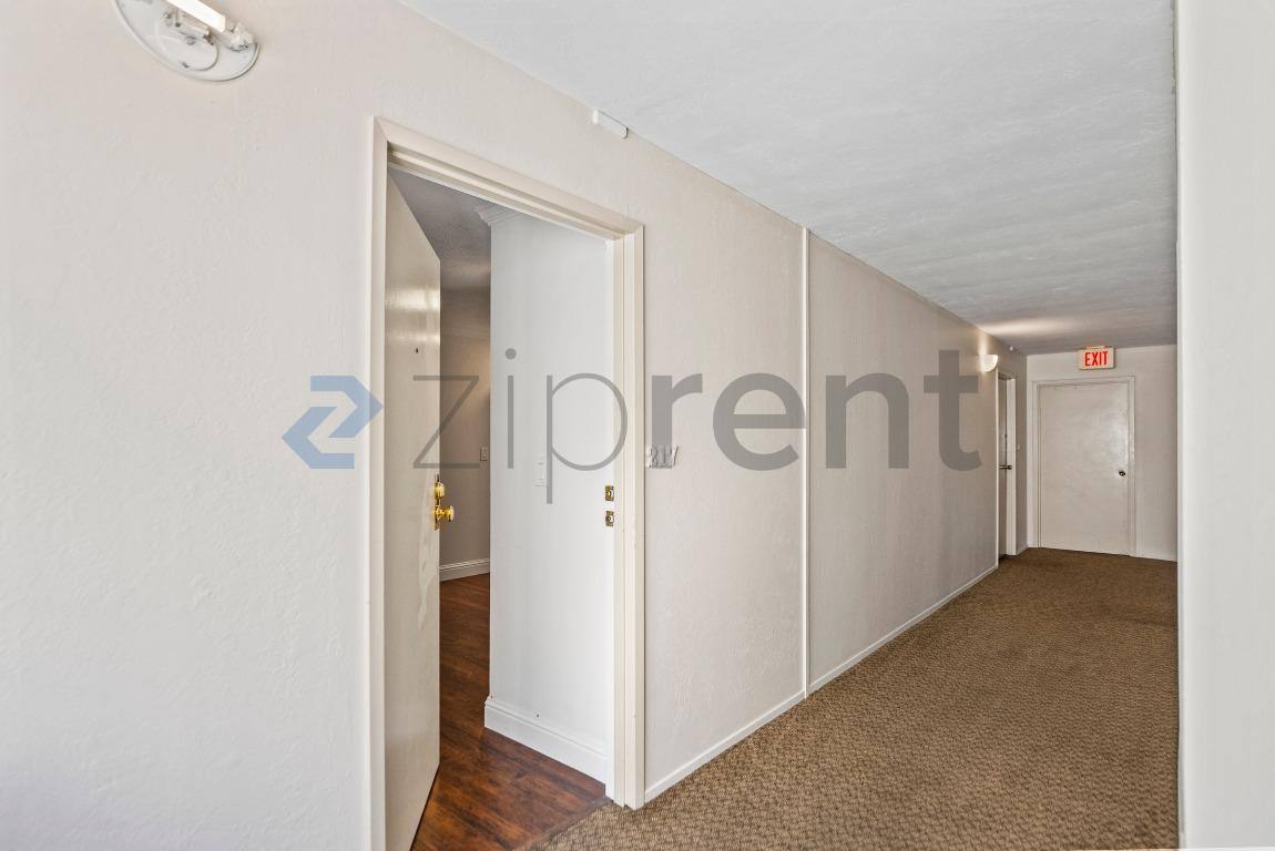 Apartment for rent at 2005 Pleasant Valley Ave #217, Oakland, CA 94611