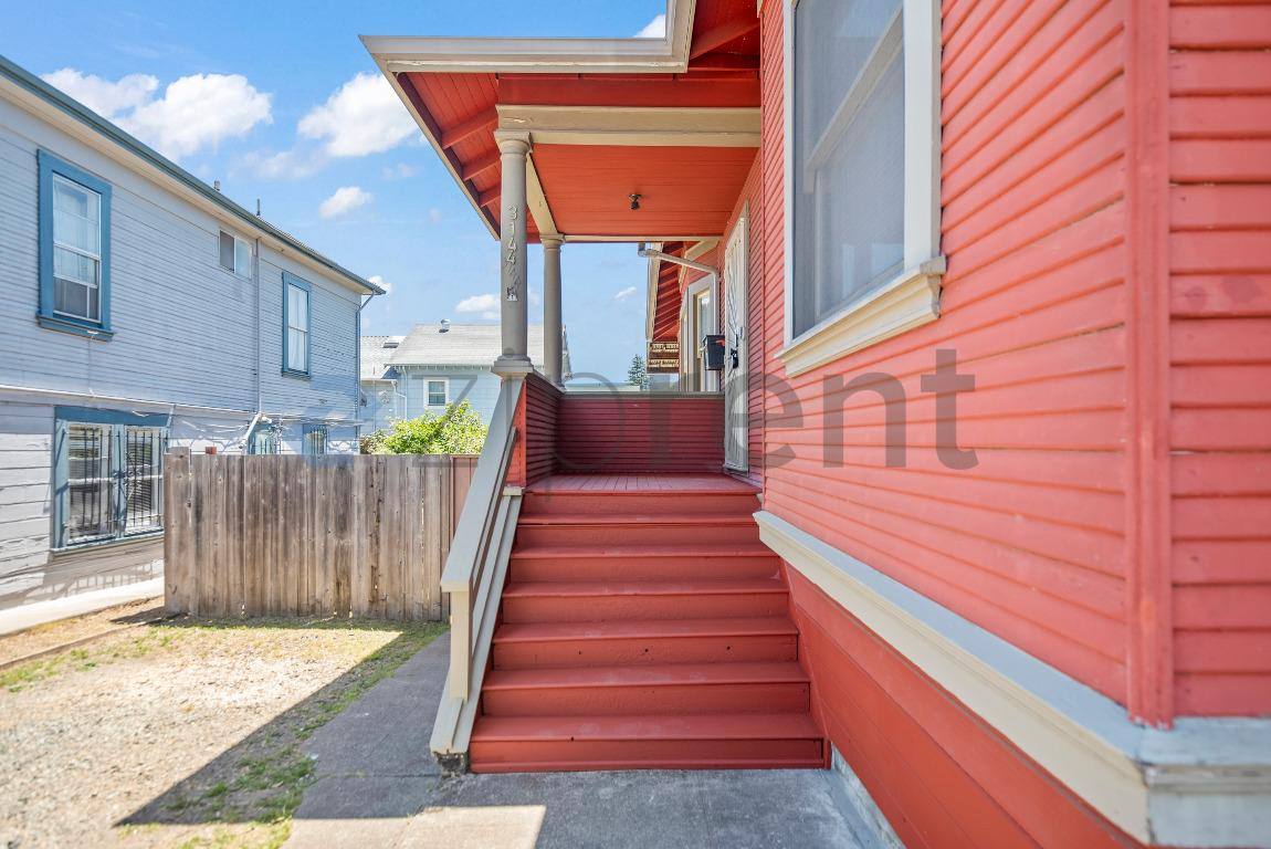House for rent at 3144 Pleitner Ave, Oakland, CA 94602