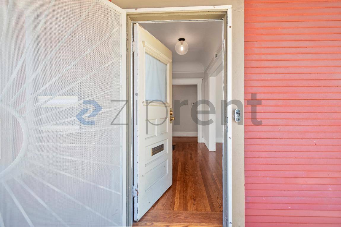 House for rent at 3144 Pleitner Ave, Oakland, CA 94602