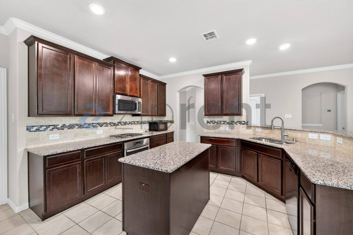 House for rent at 12417 Hitch Rack Way, McKinney, TX 75071