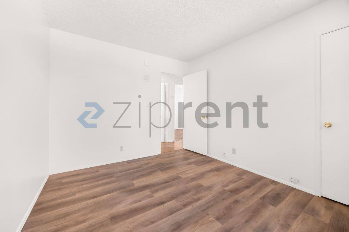 House for rent at 5136 Kesling St, San Diego, CA 92117