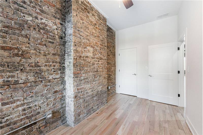 Apartment for rent at 2620 N Milwaukee Ave #2R, Chicago, IL 60647