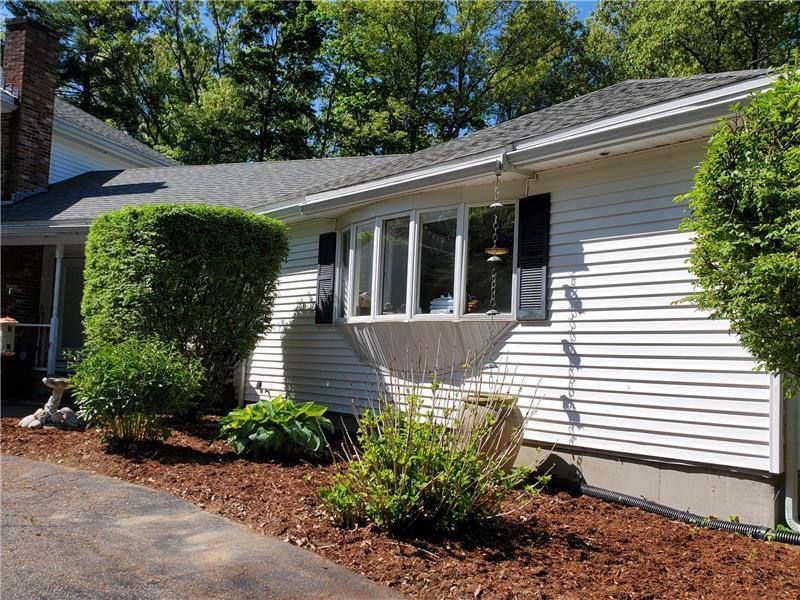 Apartment for rent at 4 Minuteman Dr, Bedford, MA 01730