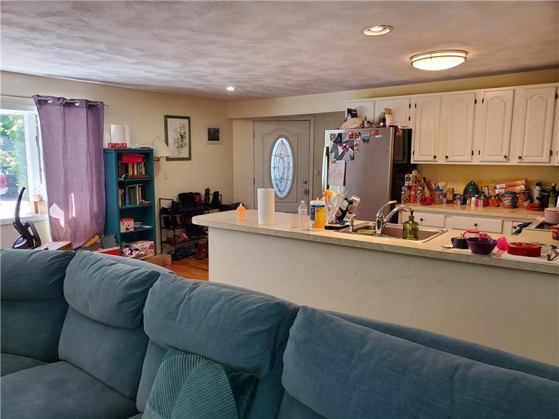 Apartment for rent at 4 Minuteman Dr, Bedford, MA 01730