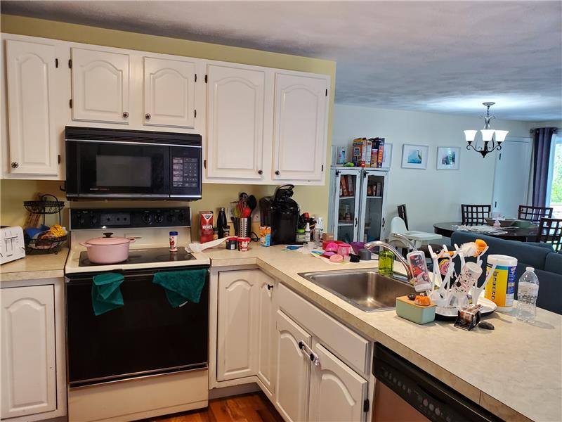 Apartment for rent at 4 Minuteman Dr, Bedford, MA 01730