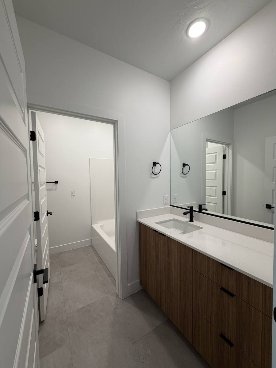 Townhouse for rent at 325 S 1930 W, Hurricane, UT 84737