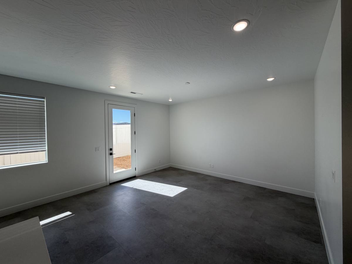 Townhouse for rent at 325 S 1930 W, Hurricane, UT 84737