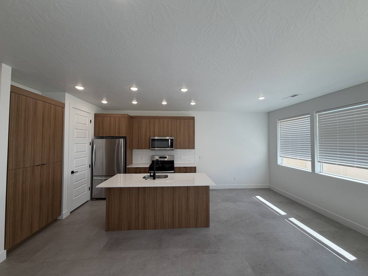 Townhouse for rent at 325 S 1930 W, Hurricane, UT 84737