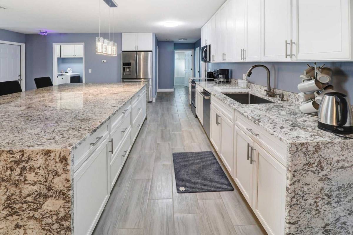 Apartment for rent at 615 NE 15th Place, Boynton Beach, FL 33435