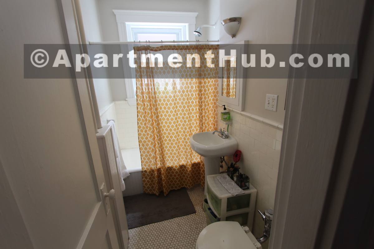 Apartment for rent at 11 Gray St #U1, Cambridge, MA 02138