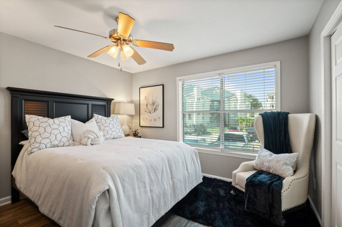 Apartment for rent at Lakeside at Campeche, 3102 Cove View Blvd, Galveston, TX 77554