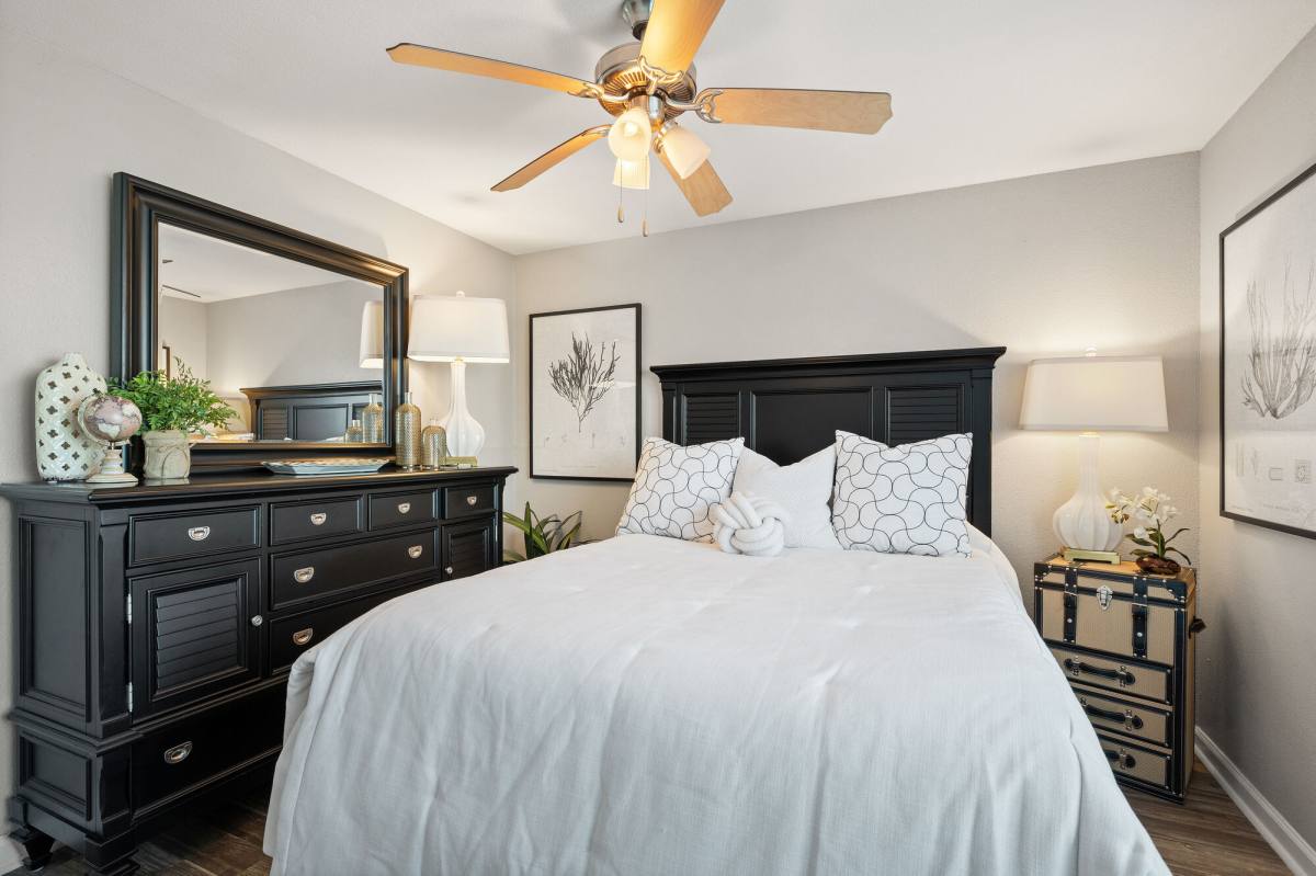 Apartment for rent at Lakeside at Campeche, 3102 Cove View Blvd, Galveston, TX 77554