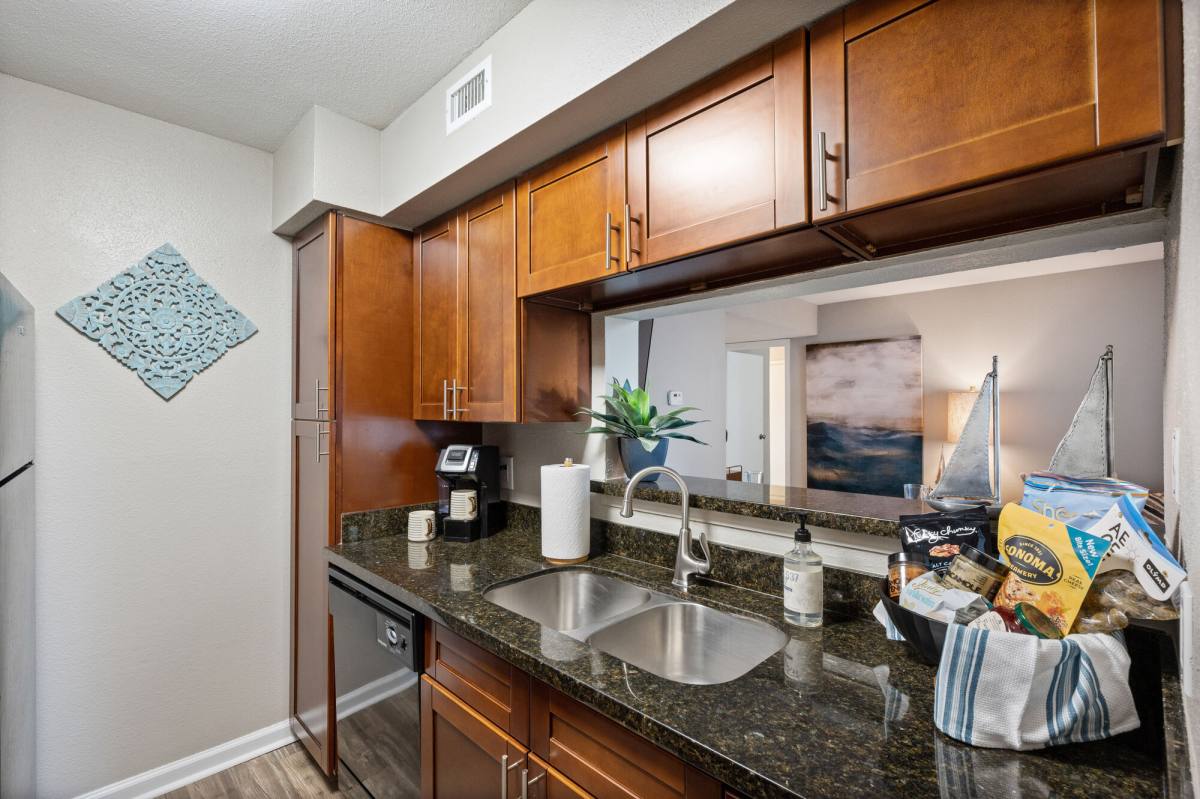 Apartment for rent at Lakeside at Campeche, 3102 Cove View Blvd, Galveston, TX 77554
