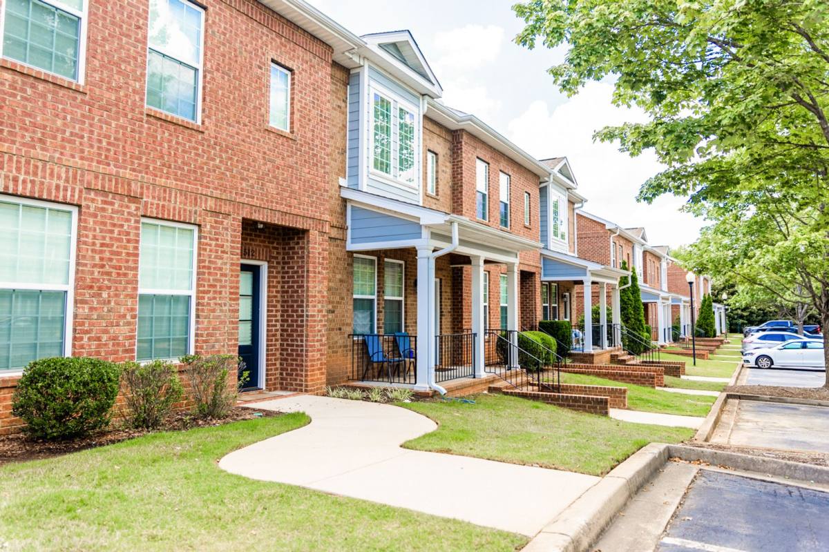 Townhouse for rent at 314 S Pine St, Spartanburg, SC 29302