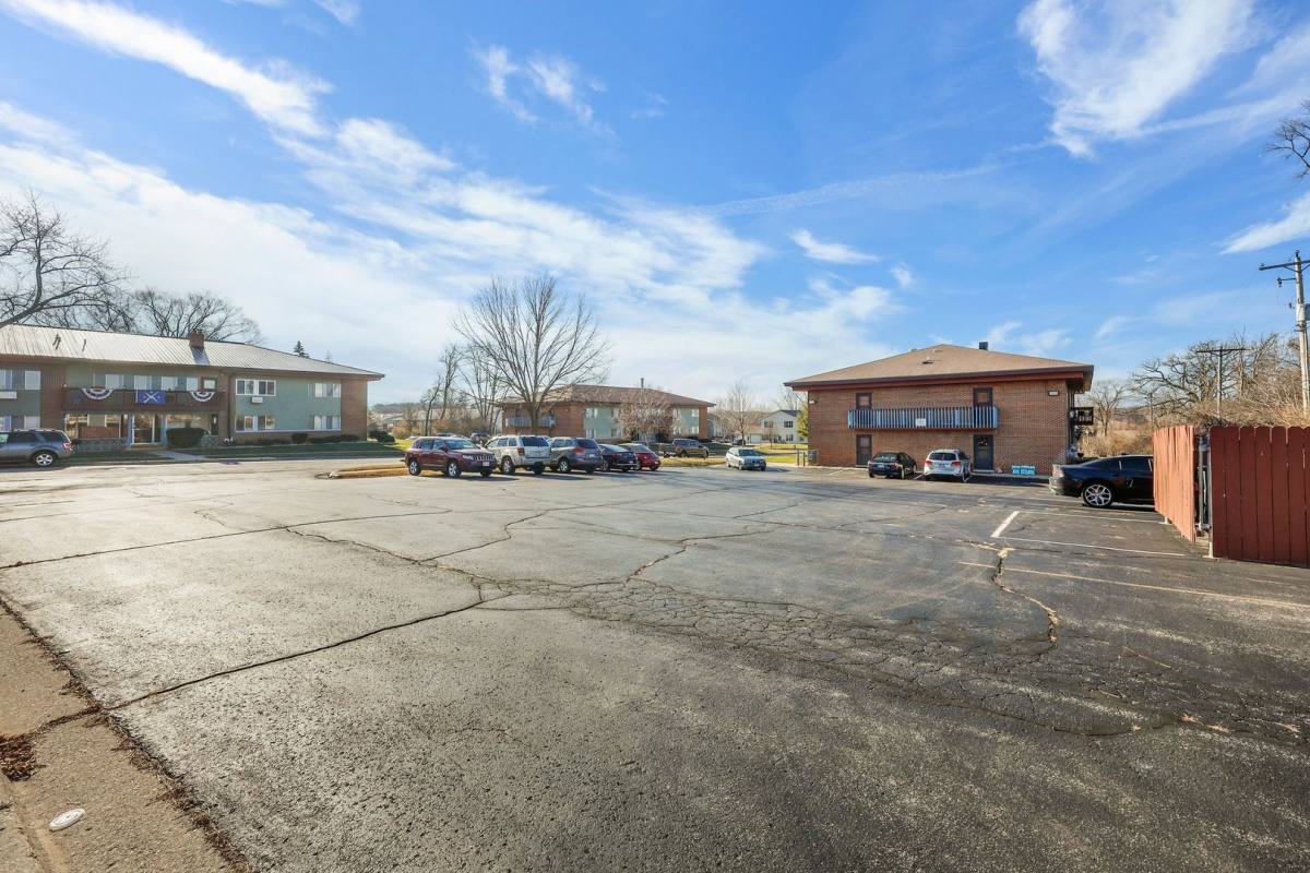 Apartment for rent at 1156 W Carriage Dr, Whitewater, WI 53190