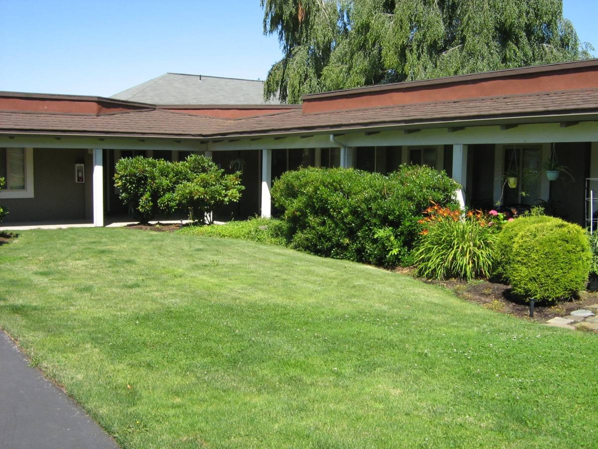 Apartment for rent at 1800 River Rd, Eugene, OR 97404