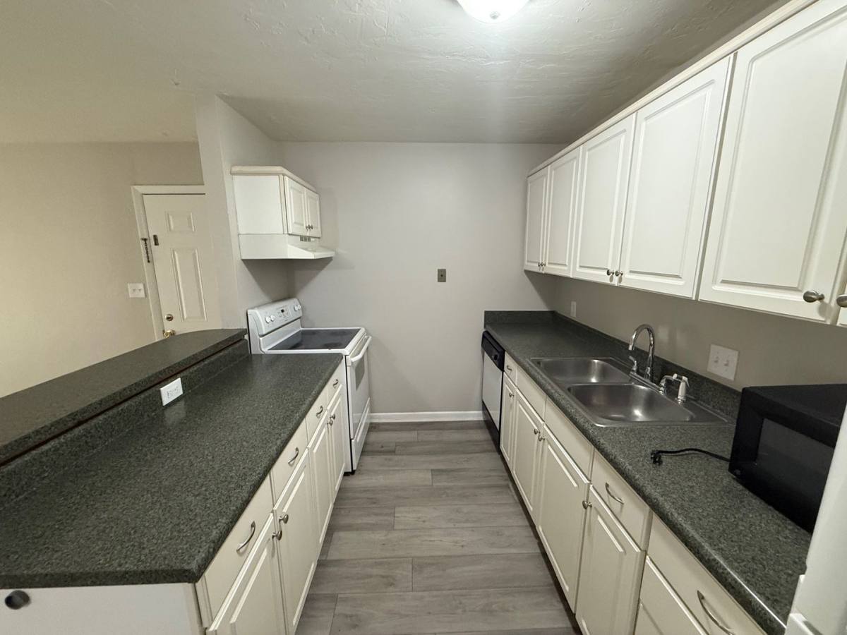 Condo for rent at 1035 SW 9th St, Gainesville, FL 32601