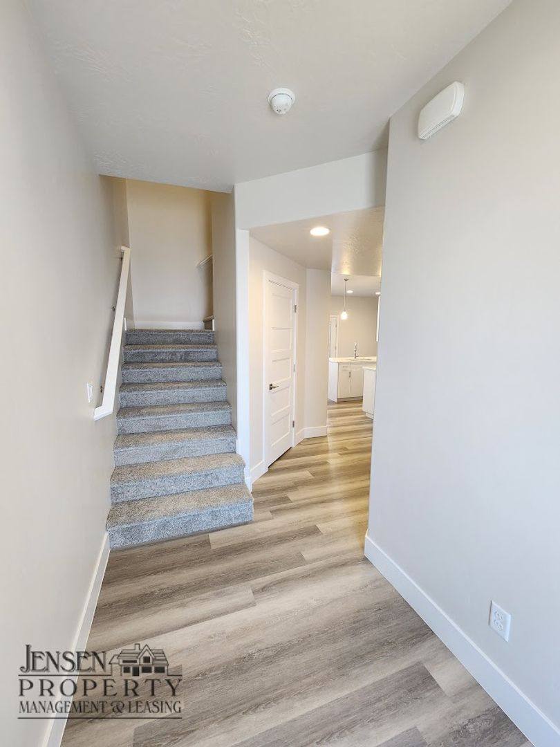 Townhouse for rent at 683 E Eureka Alley, Washington, UT 84780