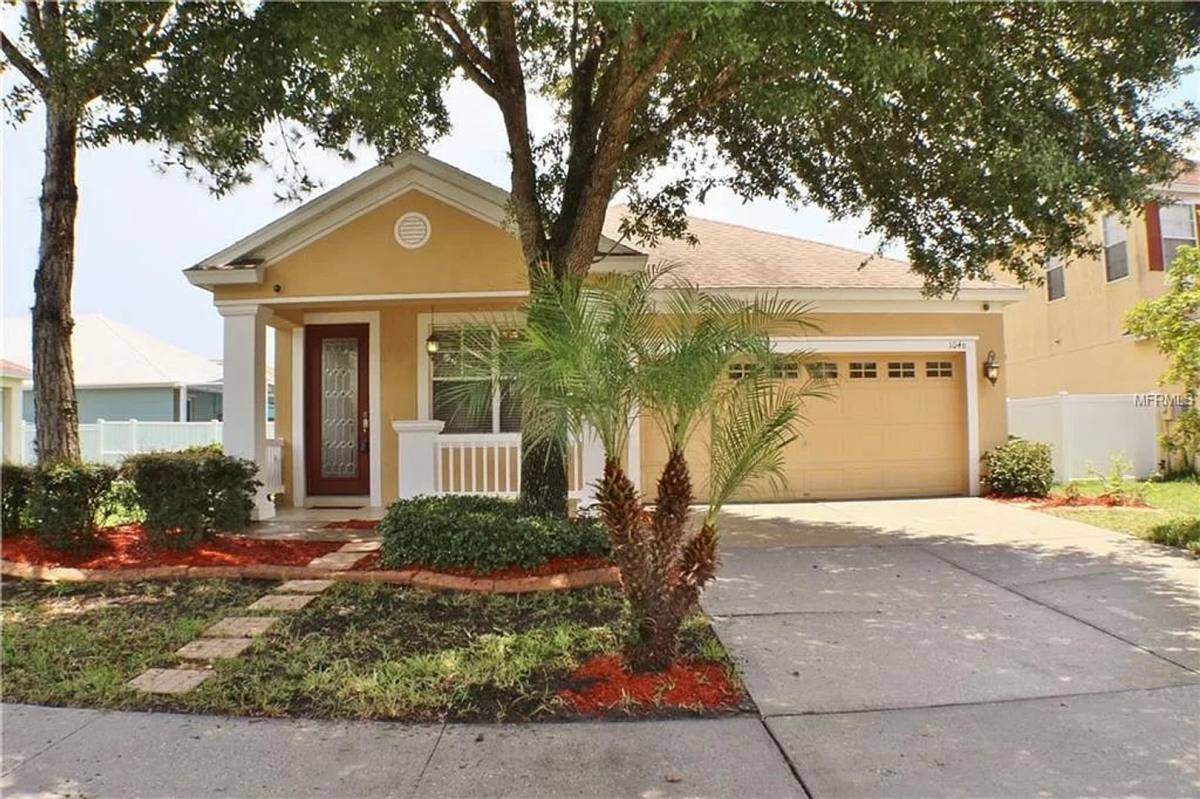 House for rent at 1046 Napolean Way, Wesley Chapel, FL 33544