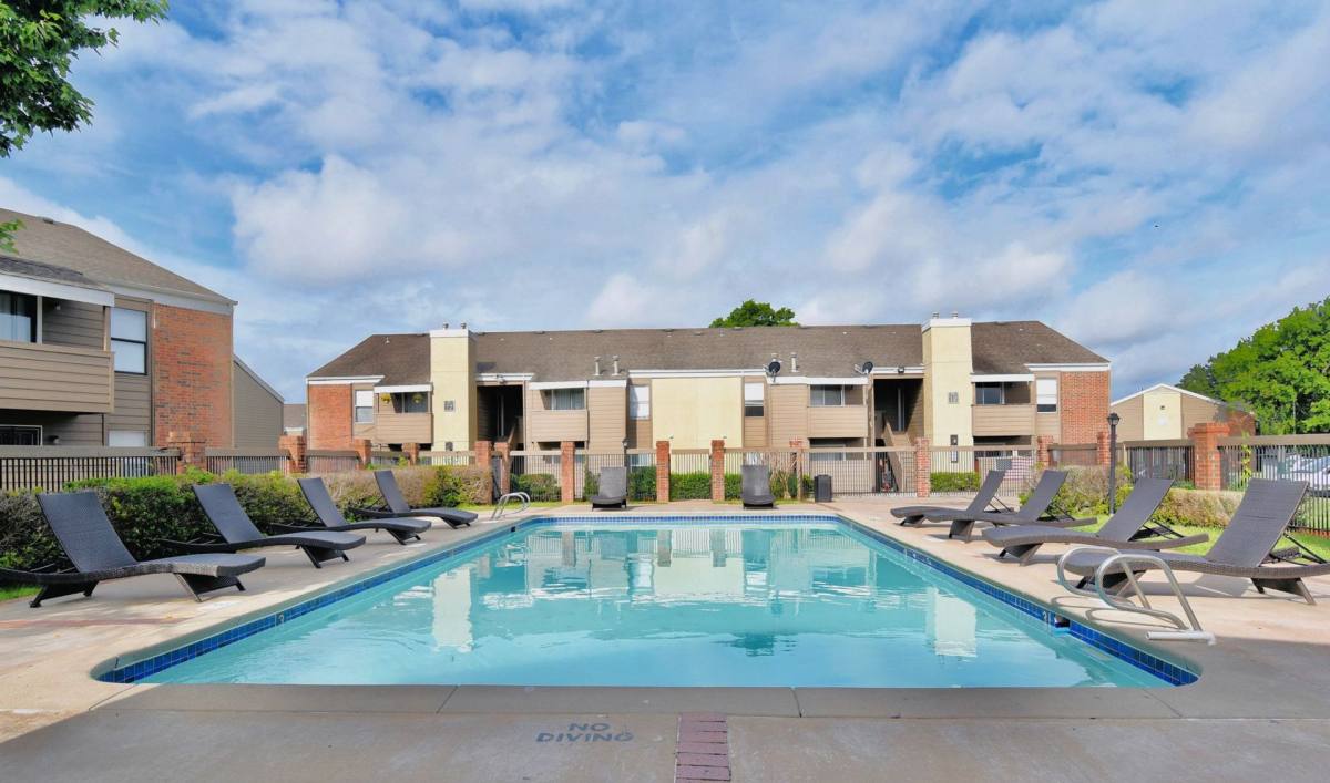 Apartment for rent at 4414 S Garnett Rd, Tulsa, OK 74146