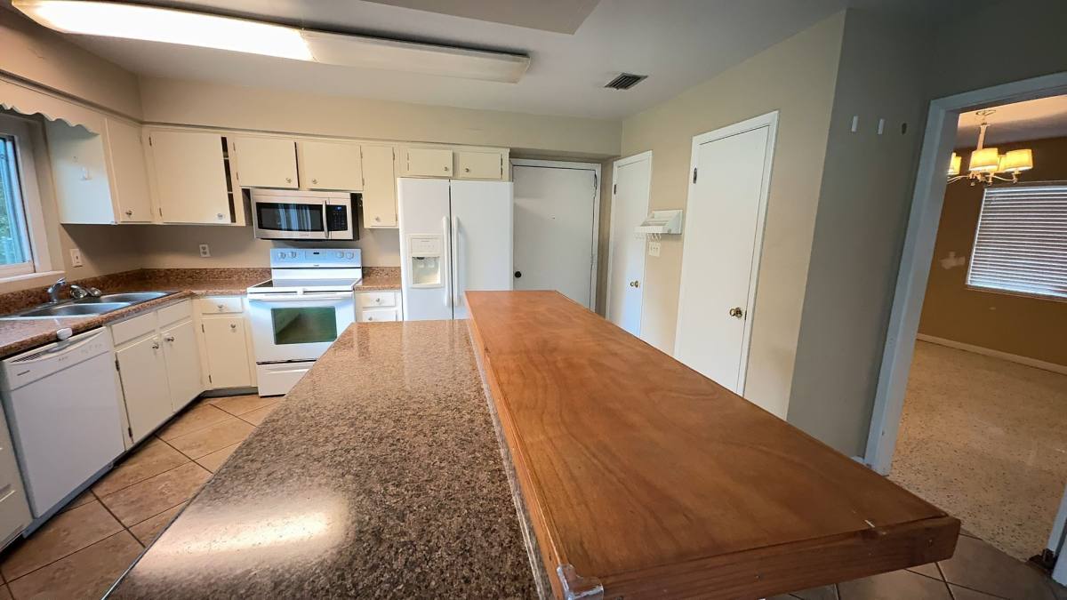 House for rent at 3330 NW 27th Ave, Gainesville, FL 32605