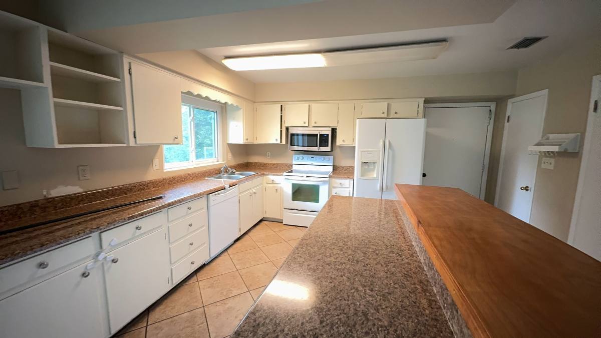 House for rent at 3330 NW 27th Ave, Gainesville, FL 32605
