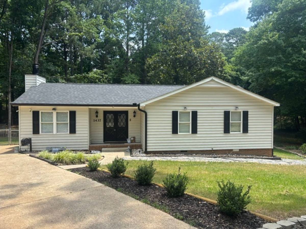 House for rent at 1437 Huntly Court, Cary, NC 27511