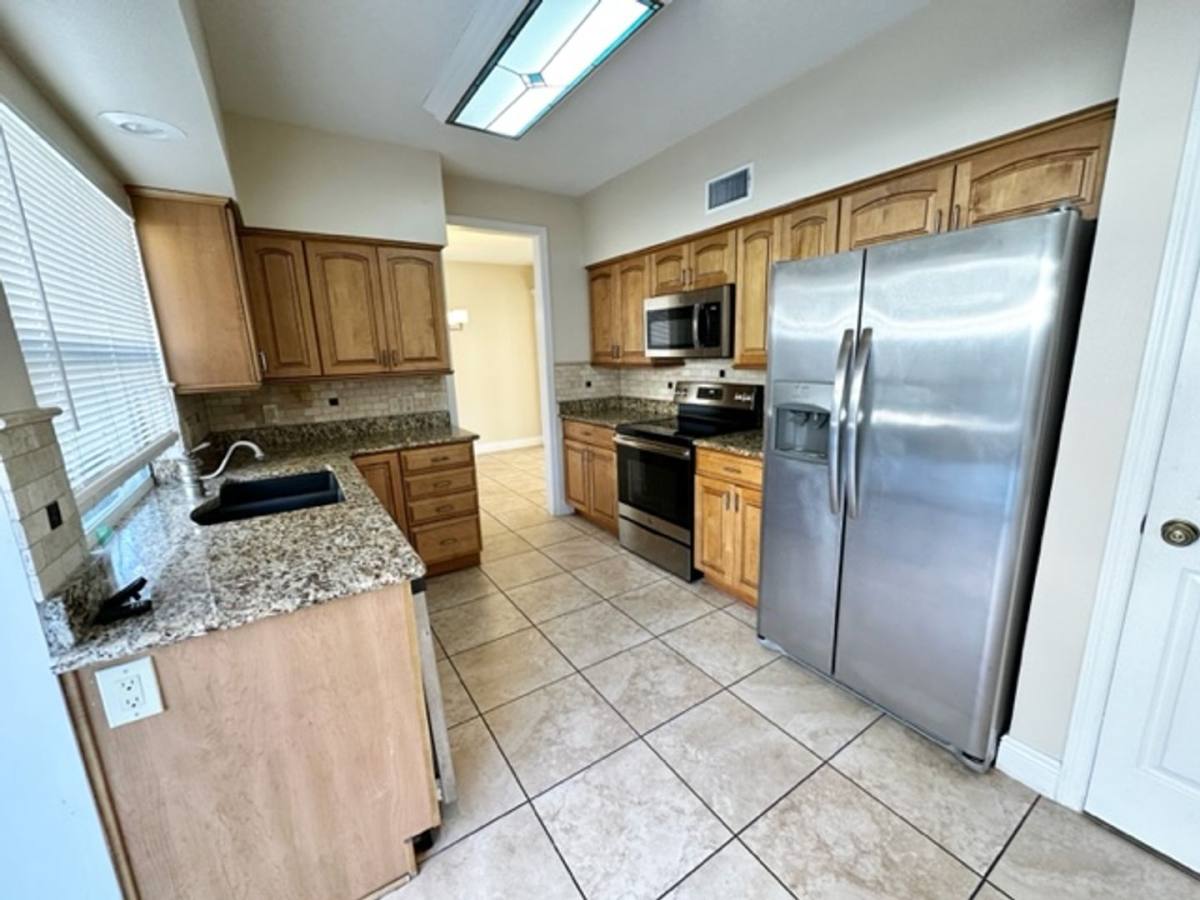 House for rent at 955 W Charing Cross Circle, Lake Mary, FL 32746