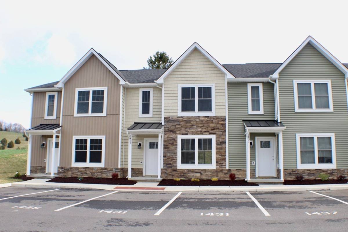 Townhouse for rent at 1431 Hornsby Ave, Harrisonburg, VA 22801