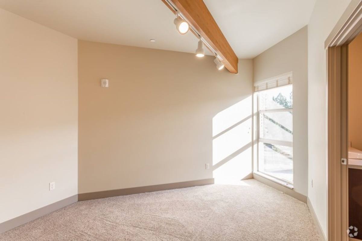Apartment for rent at 315 E Coeur D'alene Lake Dr, Coeur D Alene, ID 83814