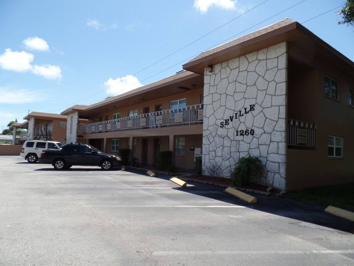 Apartment for rent at 1260 70th St N, Saint Petersburg, FL 33710