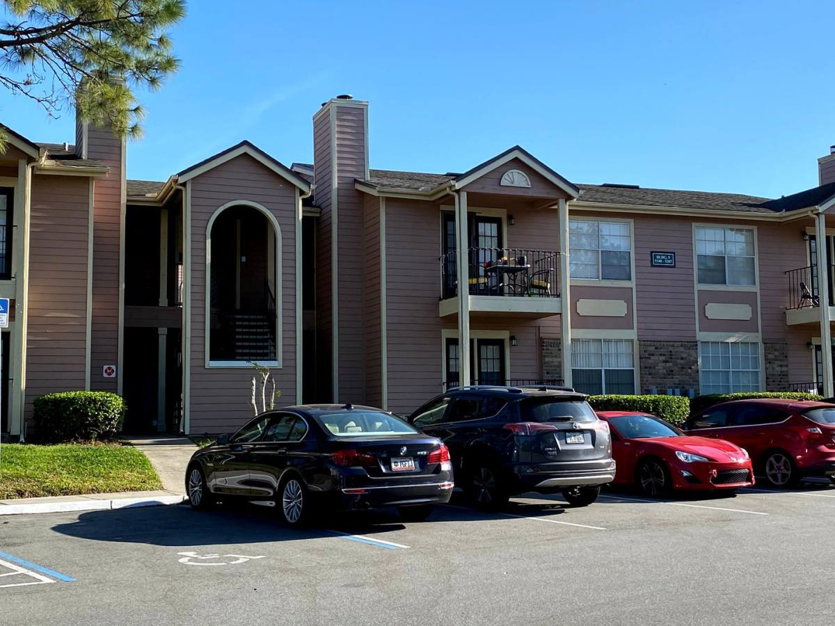Condo for rent at 2550 N Alafaya Trail, Orlando, FL 32826