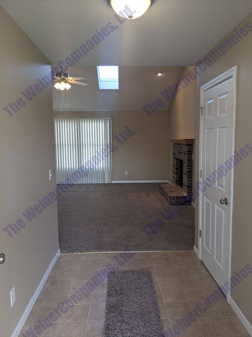 House for rent at 201 Red Bud Dr, Mahomet, IL 61853