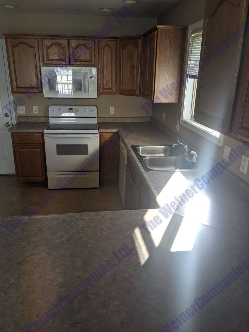 House for rent at 201 Red Bud Dr, Mahomet, IL 61853