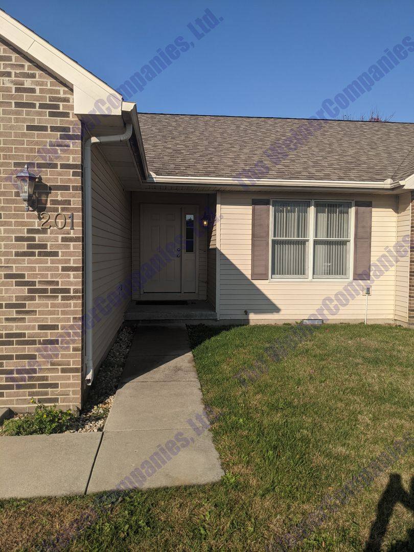 House for rent at 201 Red Bud Dr, Mahomet, IL 61853