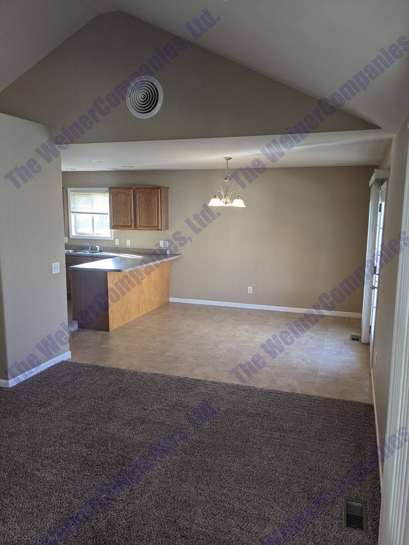 House for rent at 201 Red Bud Dr, Mahomet, IL 61853