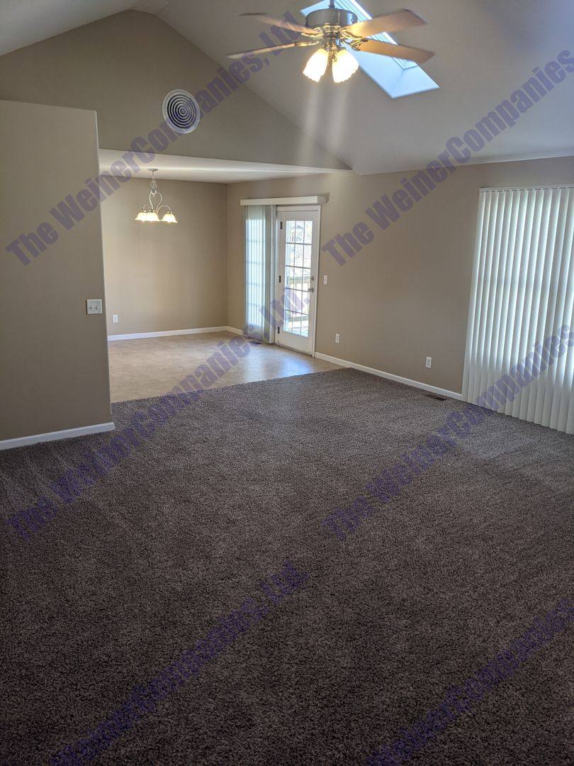 House for rent at 201 Red Bud Dr, Mahomet, IL 61853