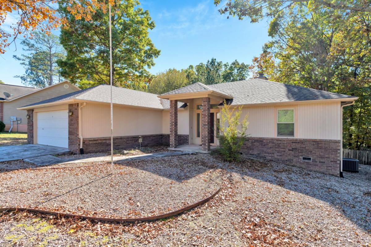 House for rent at 5 Longleat Lane, Bella Vista, AR 72714