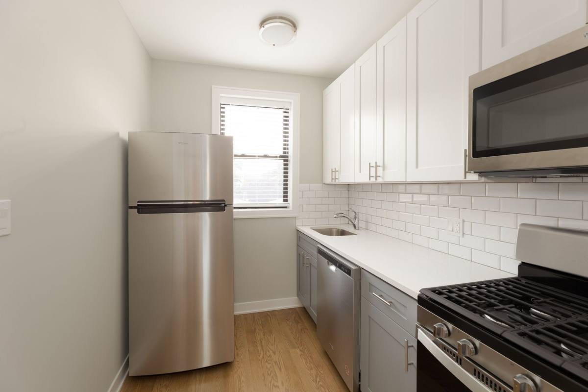 Apartment for rent at 3618 N Marshfield Ave, Chicago, IL 60613