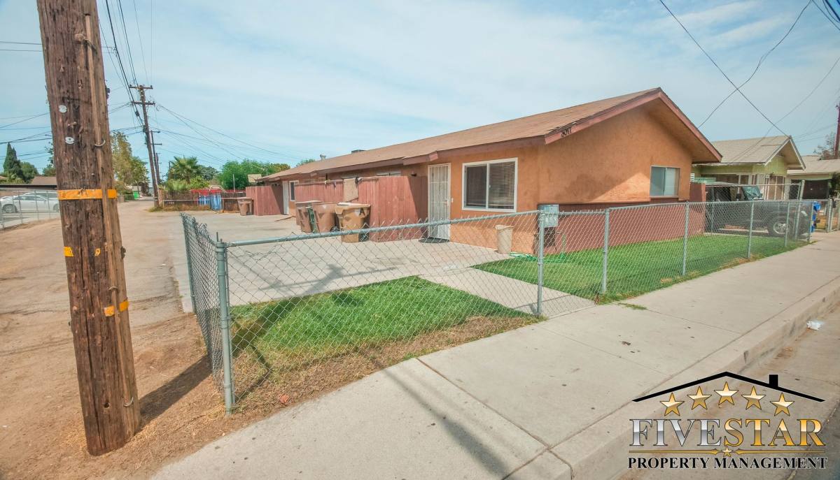 Apartment for rent at 3017 Q St A-C, Bakersfield, CA 93301
