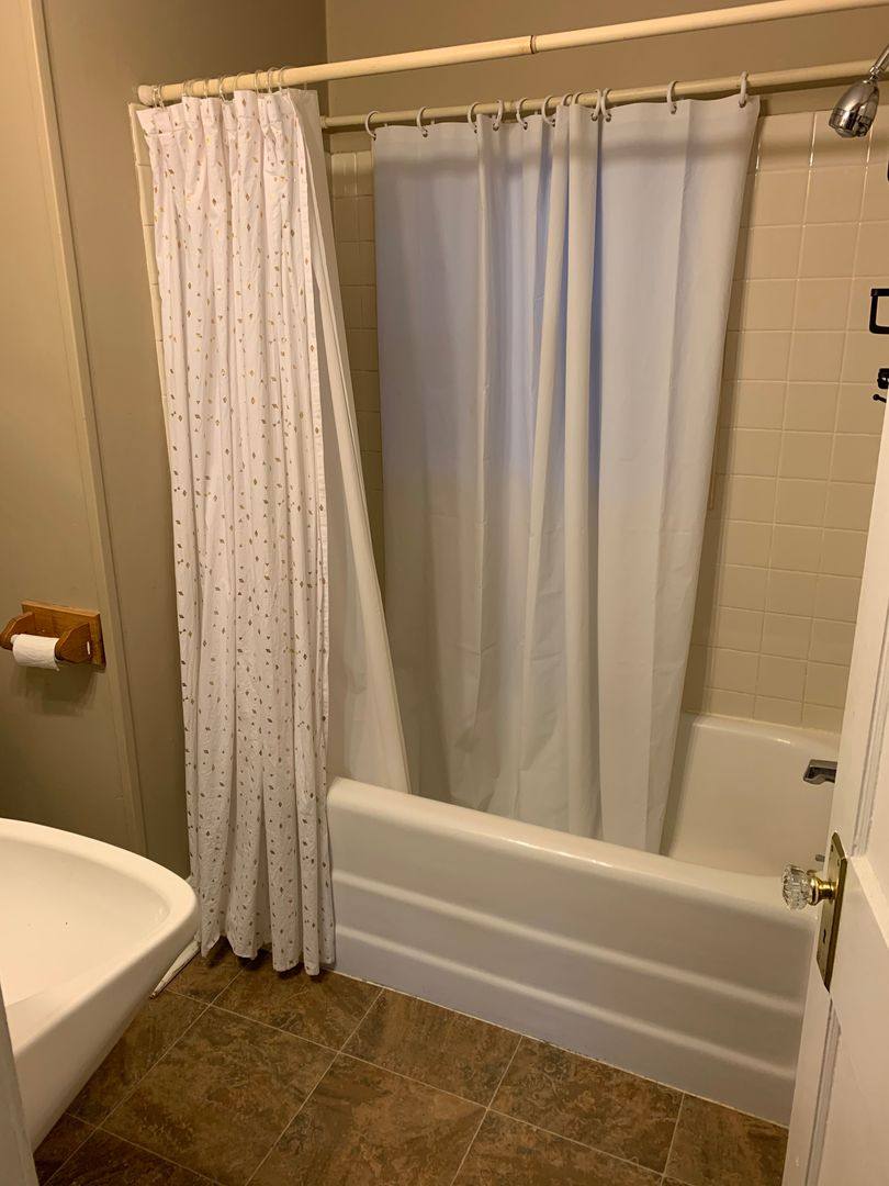 Apartment for rent at 116 Lexington Parkway N, Saint Paul, MN 55104