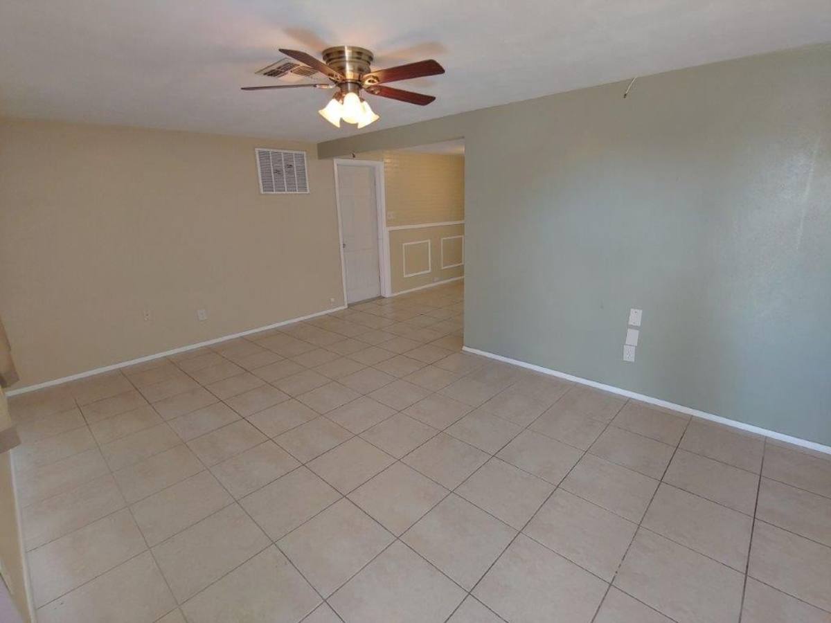 Apartment for rent at 3439 Clydesdale Dr, Holiday, FL 34691