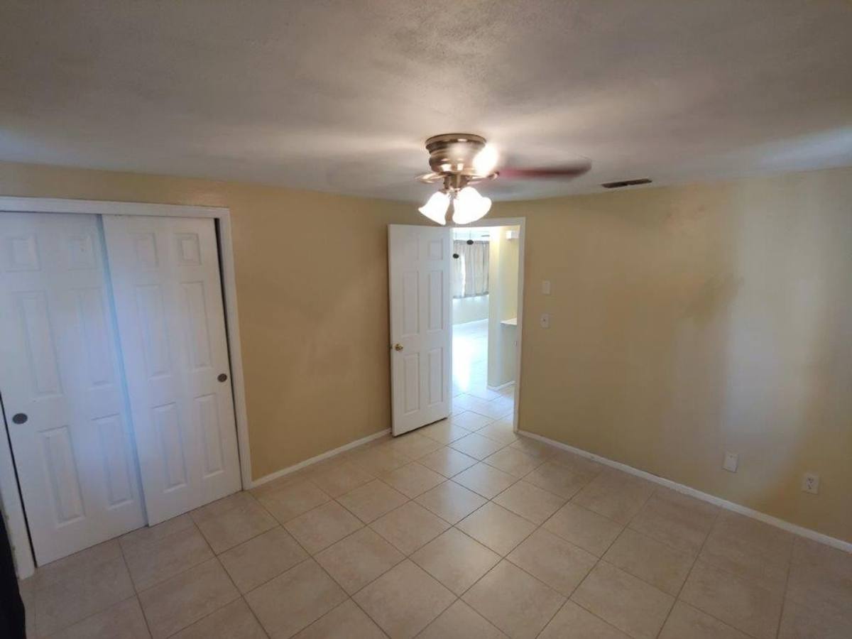 Apartment for rent at 3439 Clydesdale Dr, Holiday, FL 34691