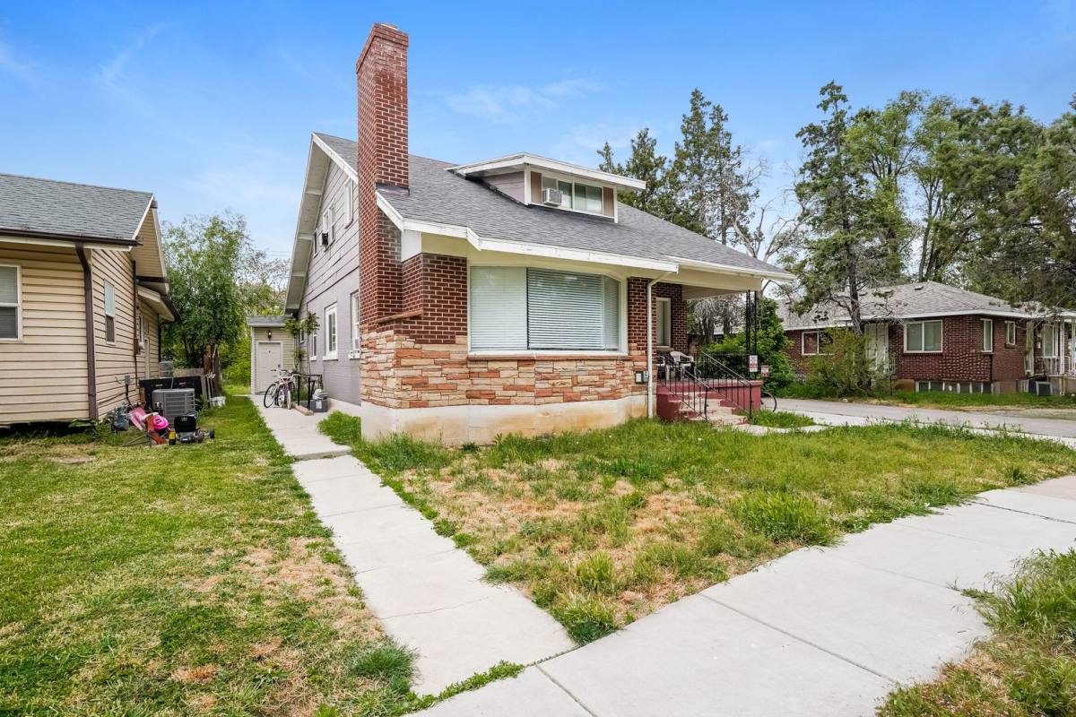 Apartment for rent at 2943 Porter Ave, Ogden, UT 84403
