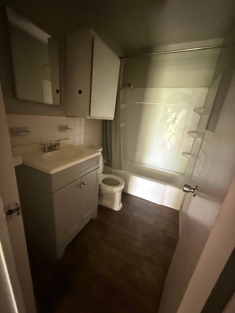 Apartment for rent at 1107 S 16th St, Nederland, TX 77627