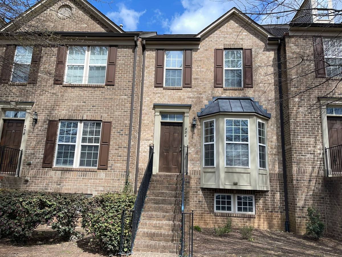 Townhouse for rent at 234 W Bland St, Charlotte, NC 28203