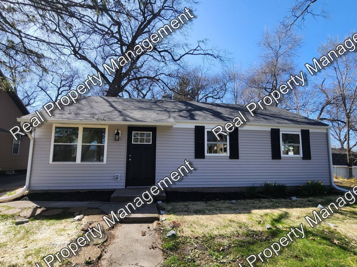 House for rent at 2830 Grand Blvd, Lake Station, IN 46405