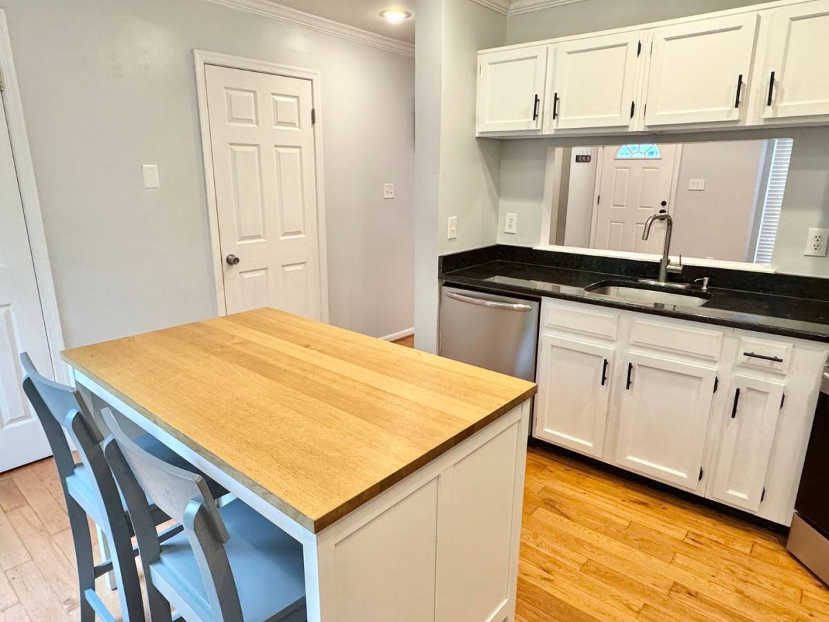 Townhouse for rent at 12298 Granada Way, Woodbridge, VA 22192