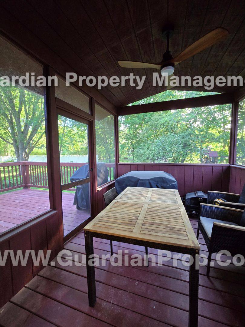 House for rent at 3335 Urbandale Lane, Minneapolis, MN 55447